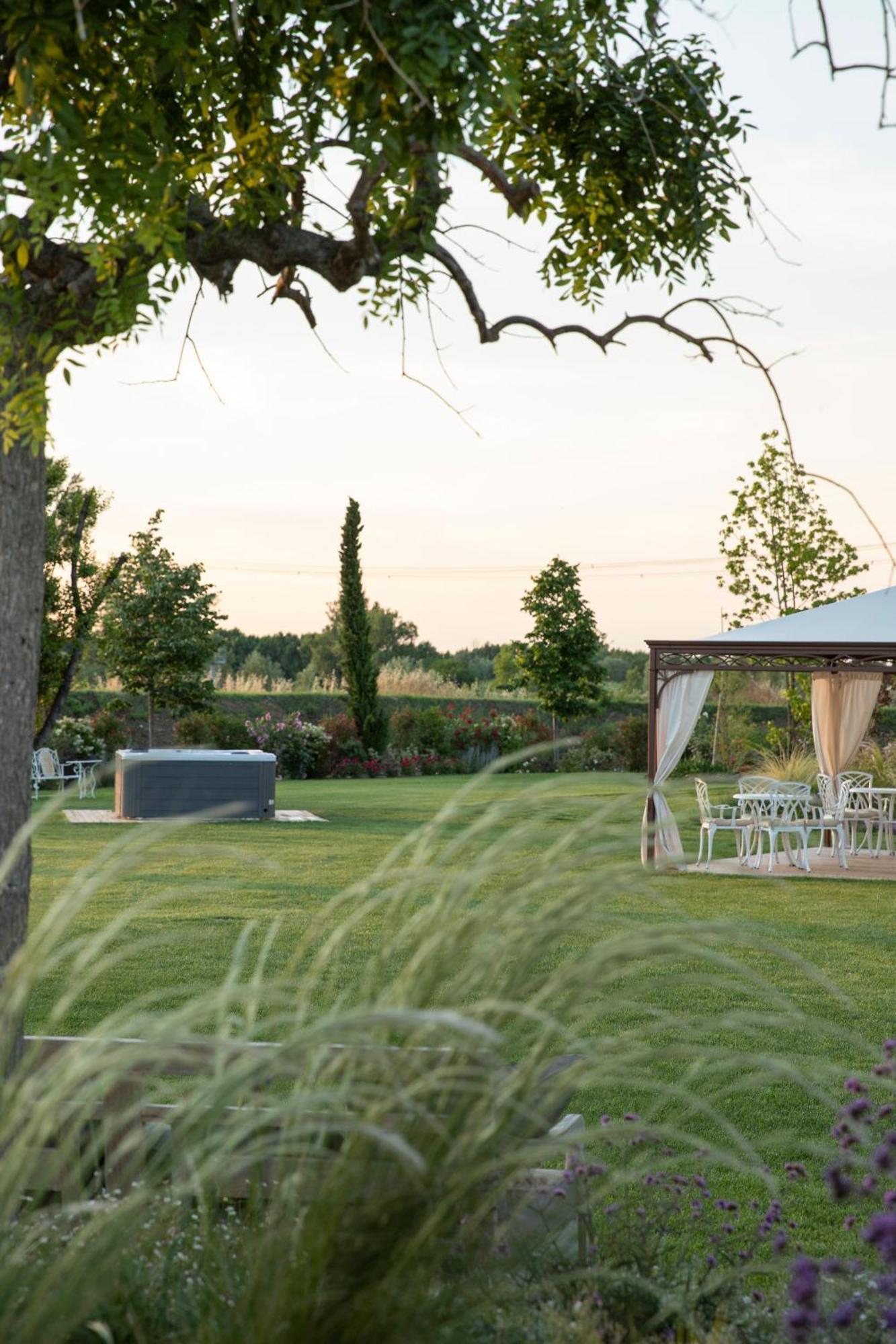 Agriturismo Borgonuovo Rimini Exterior foto